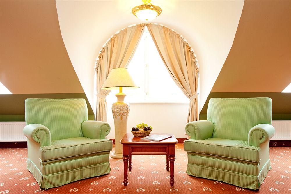 Landhotel Schloss Teschow Teterow Bagian luar foto