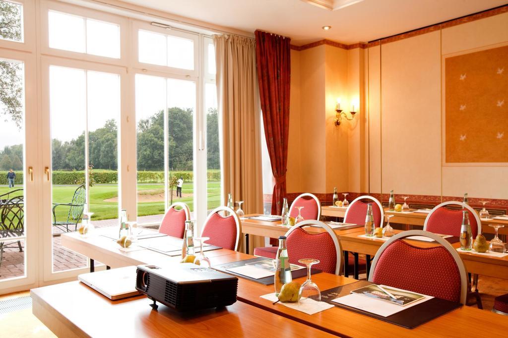 Landhotel Schloss Teschow Teterow Bagian luar foto