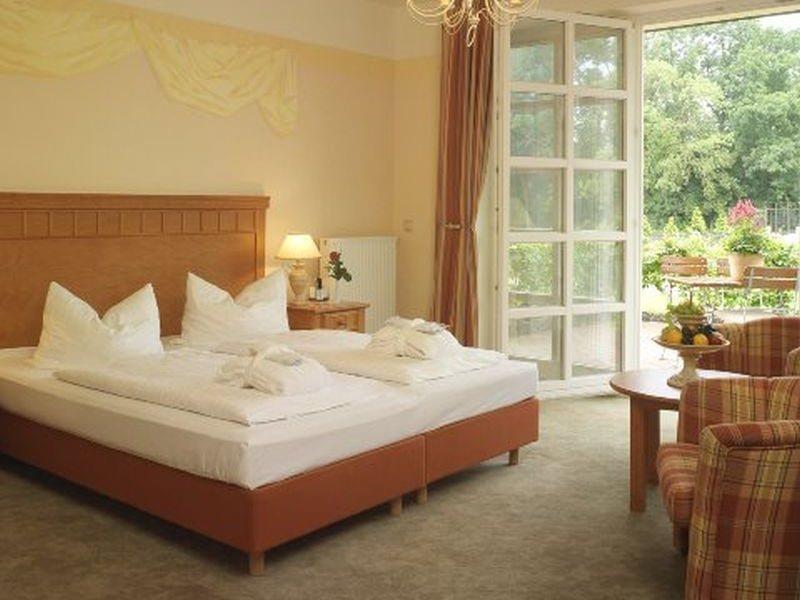 Landhotel Schloss Teschow Teterow Bagian luar foto