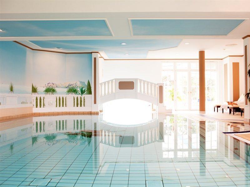 Landhotel Schloss Teschow Teterow Bagian luar foto